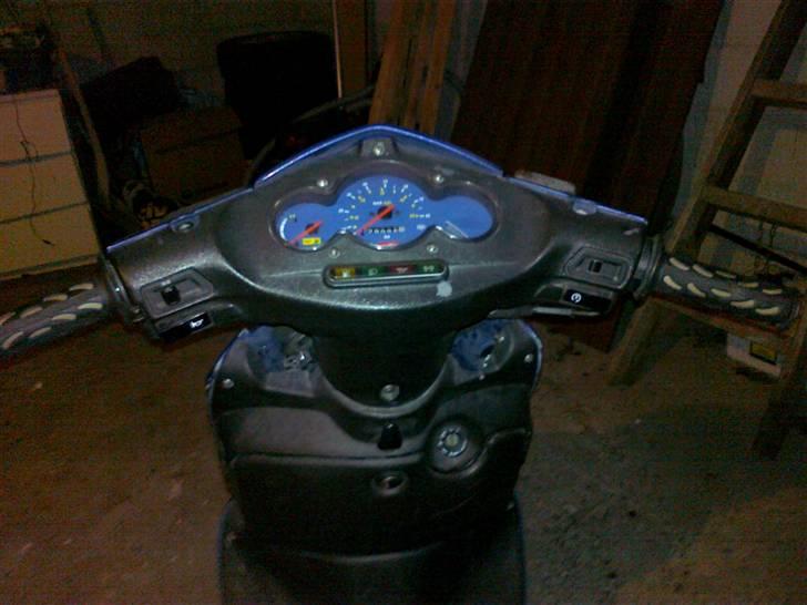 Aprilia sonic SOLGT billede 6