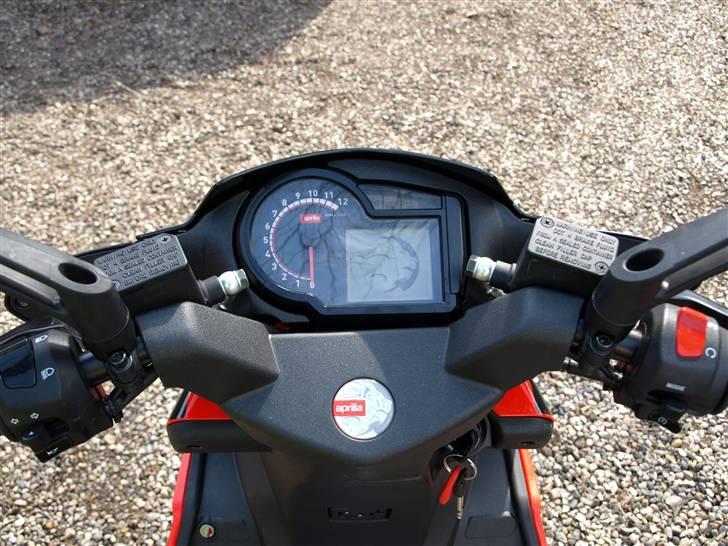 Aprilia SR 50r Factory Replica [KASSERET]  billede 12