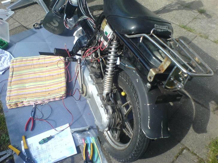 Suzuki FZ50 *Pusser* SOLGT billede 5