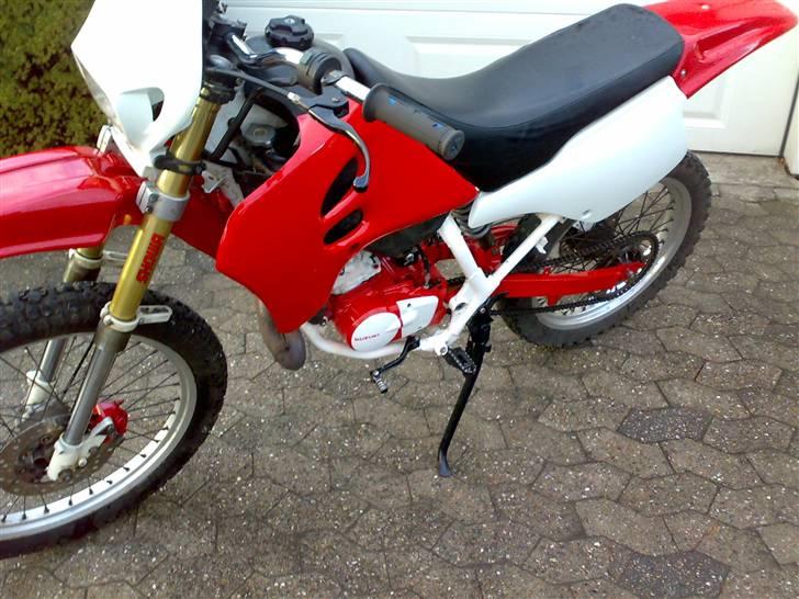 Suzuki RMX [ SOLGT ] billede 2