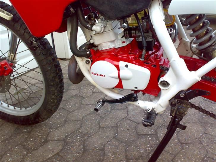 Suzuki RMX [ SOLGT ] billede 9