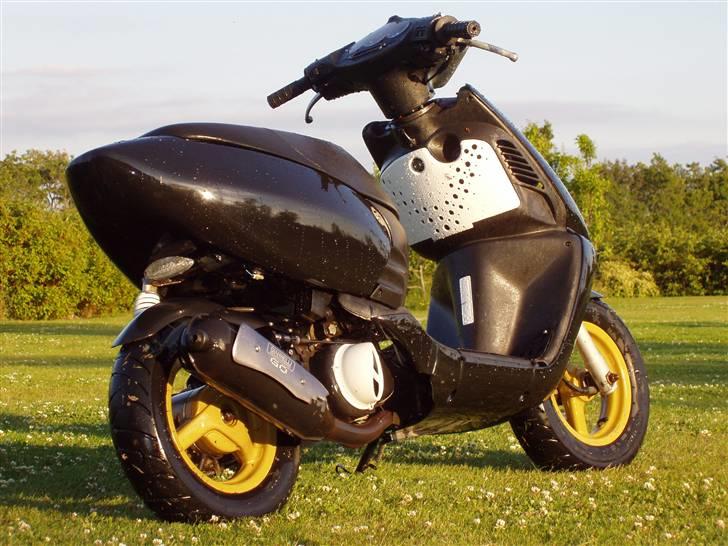 Aprilia Sonic TOTAL SKADET billede 1