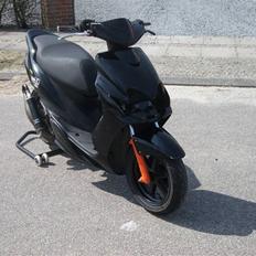 Yamaha Jog RR Evo 2 LC (BYTTET)