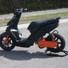 Yamaha Jog RR Evo 2 LC (BYTTET)