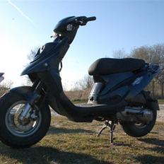 PGO Hot 50 Dr Racing (SOLGT)