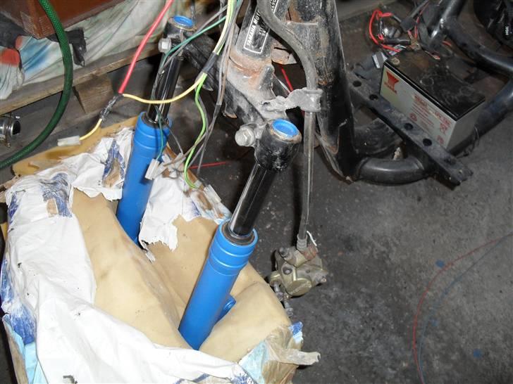 Yamaha Neos - Nyemalet blå forgaffelben som også er matlakeret billede 4