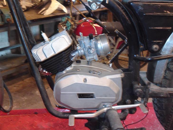 Veteraner Everton - Så er der monteret en anden motor. billede 6