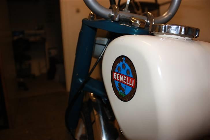Benelli Citybike/Motorella SOLGT - http://scootergalleri.dk/html/gal_visbil.asp?ID=260182&xl=true billede 1