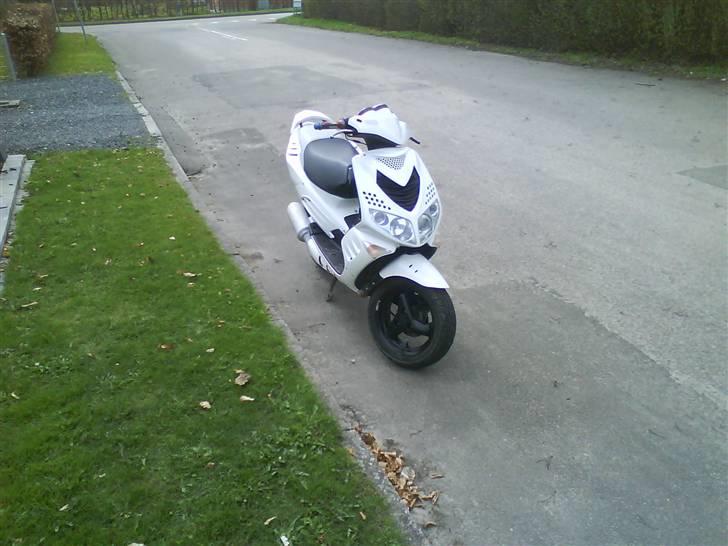 Peugeot SPEEDFIGHT 2 SOLGT billede 14