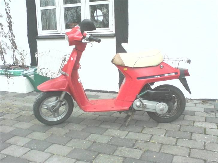 Honda Melody mini (NT50) billede 2