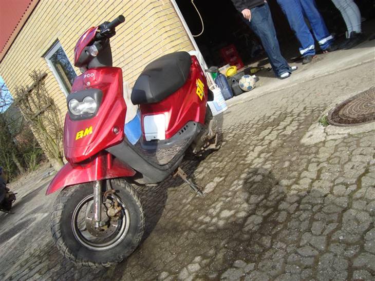 {{currentPhoto.altText}} billede {{currentPhoto.number}}