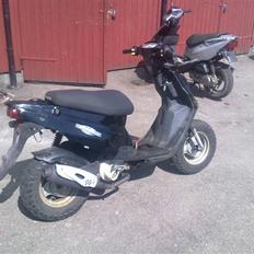 PGO Hot50 (solgt)