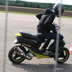 Yamaha Neos Lc Solgt.