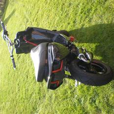 Yamaha Spy R