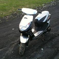 Peugeot vivacity sport