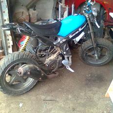 Suzuki street magic solgt