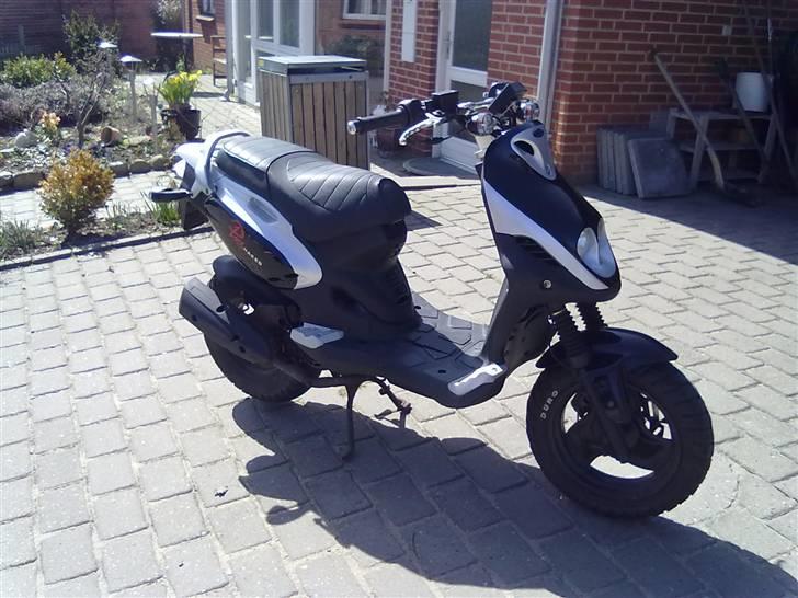 PGO pmx naked solgt :'( billede 5