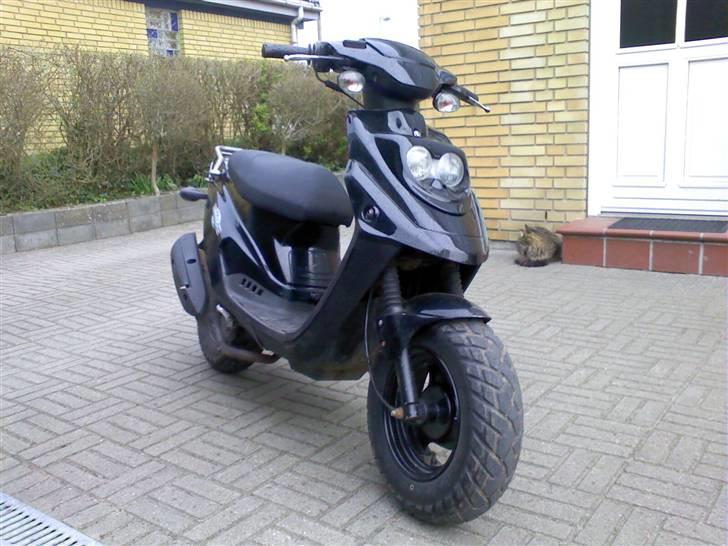 PGO Hot 50 Givet væk billede 2