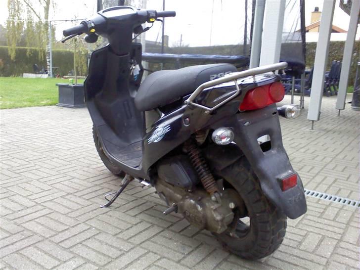 PGO Hot 50 Givet væk billede 4