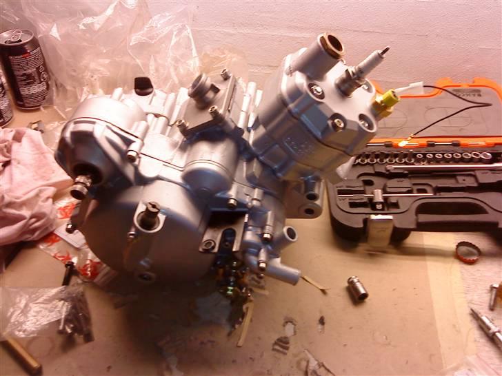 Derbi Senda SMXtreme *Solgt* - Motoren efter vinterrenovering + Malet billede 6