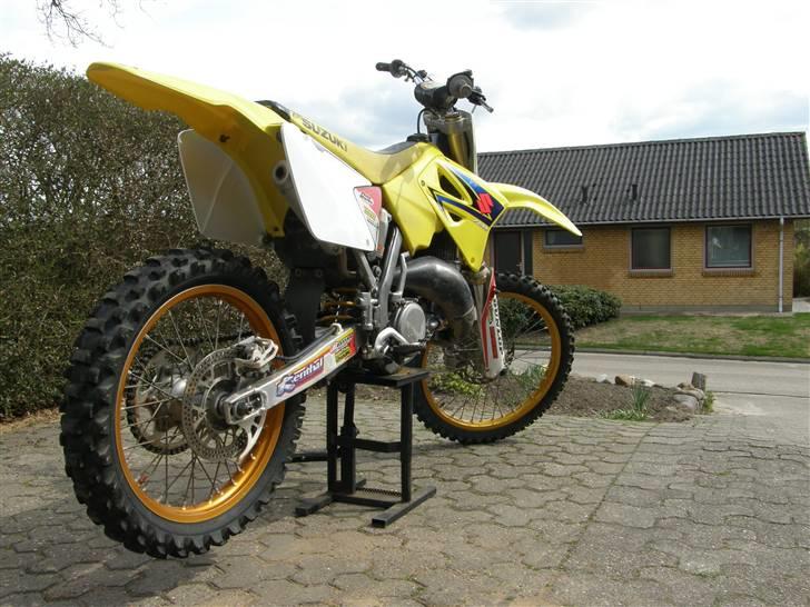 Suzuki RM 125 "Solgt" billede 6