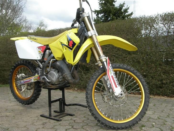 Suzuki RM 125 "Solgt" billede 8