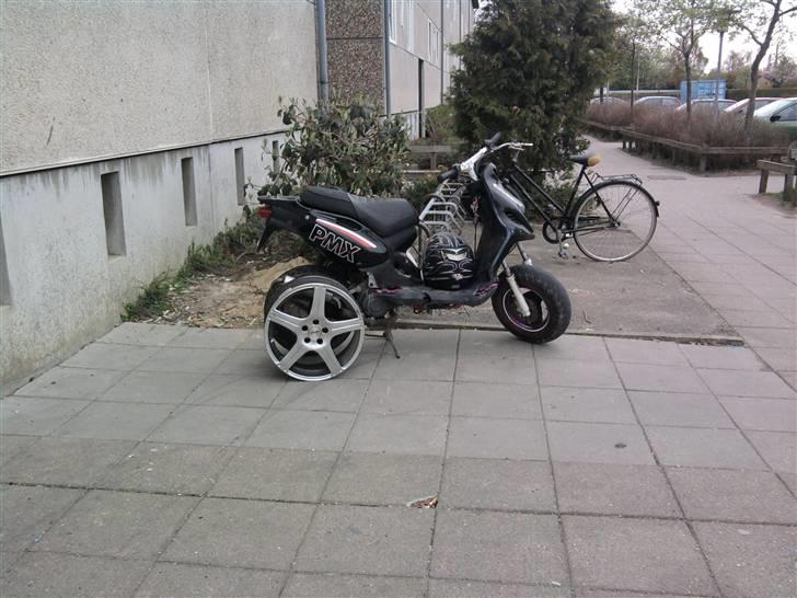 PGO PMX naked(TOTALT SKADET) billede 3