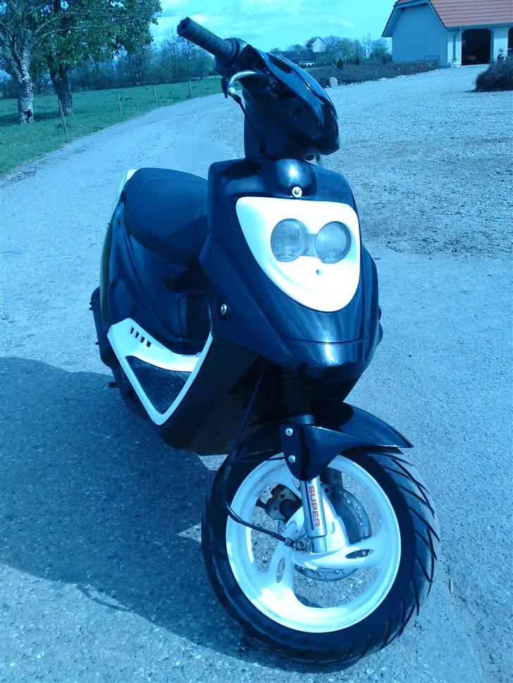 PGO Hot 50 billede 1