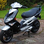 Peugeot Speedfight 2 