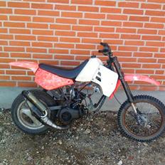 Yamaha "Hanne" *hugget op*