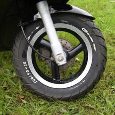 Aprilia Sonic ( SOLGT )