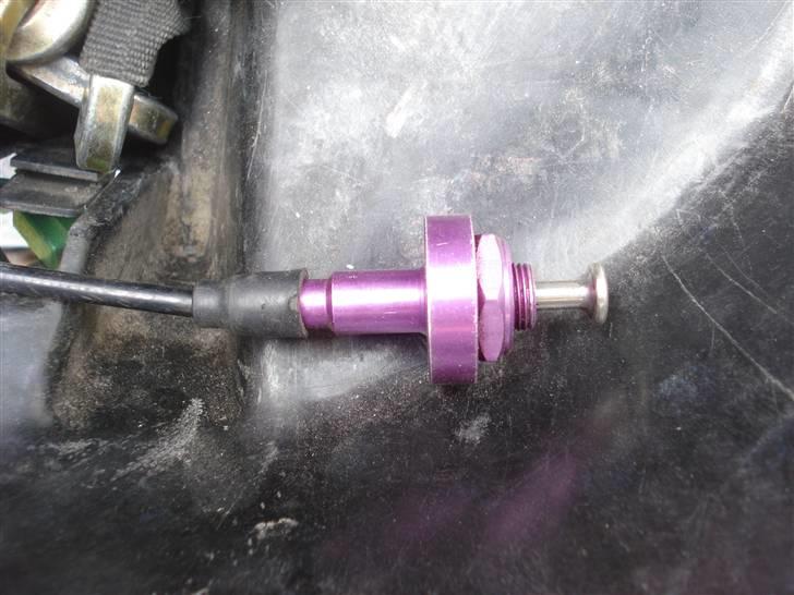 Yamaha Jog Artistic Special - Manuel choker, da der ikke er elektrisk choker på denne karburator. billede 10