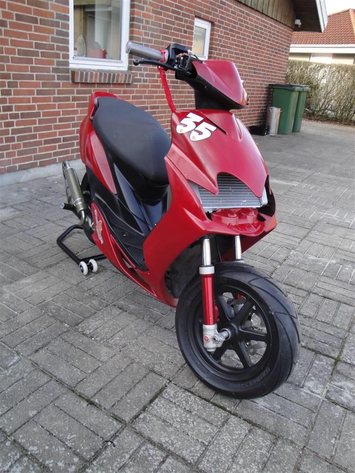 Yamaha jog R Lc 7T billede 6