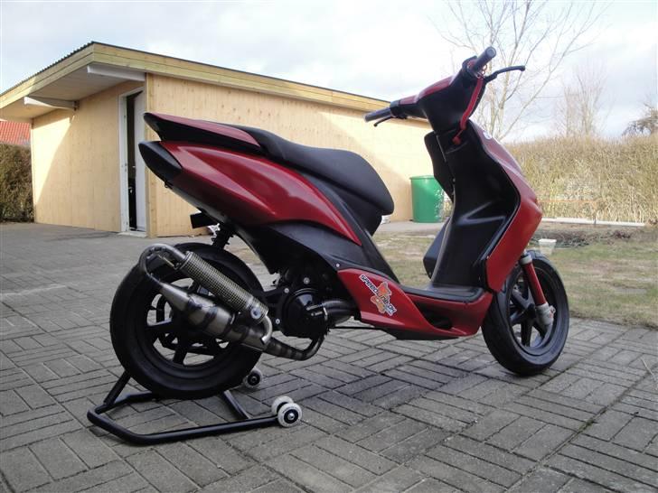 Yamaha jog R Lc 7T billede 9