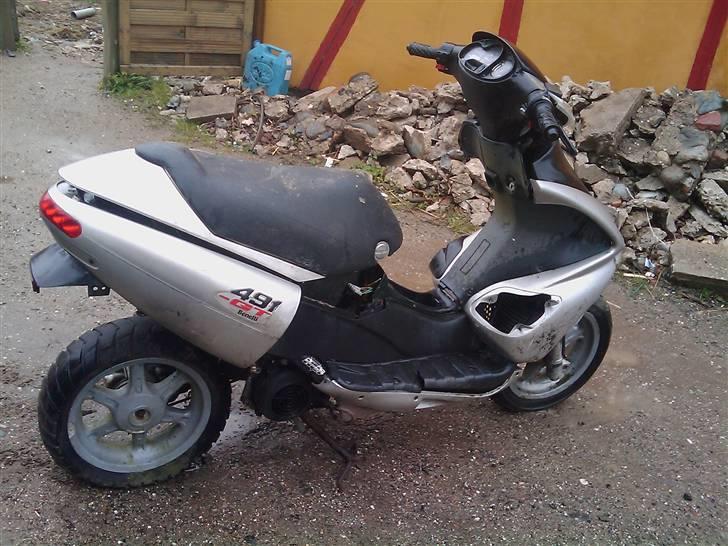 Benelli 491 GT ~SOLGT~ billede 2