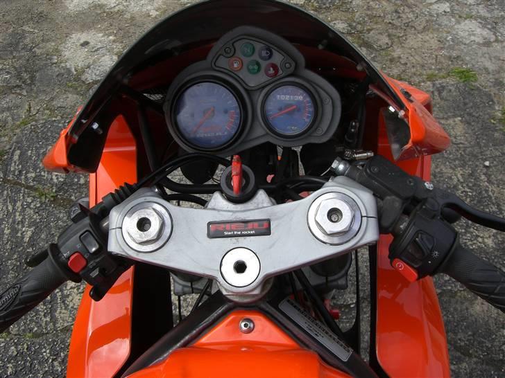 Rieju RS2 Matrix - Føresædet :) billede 4