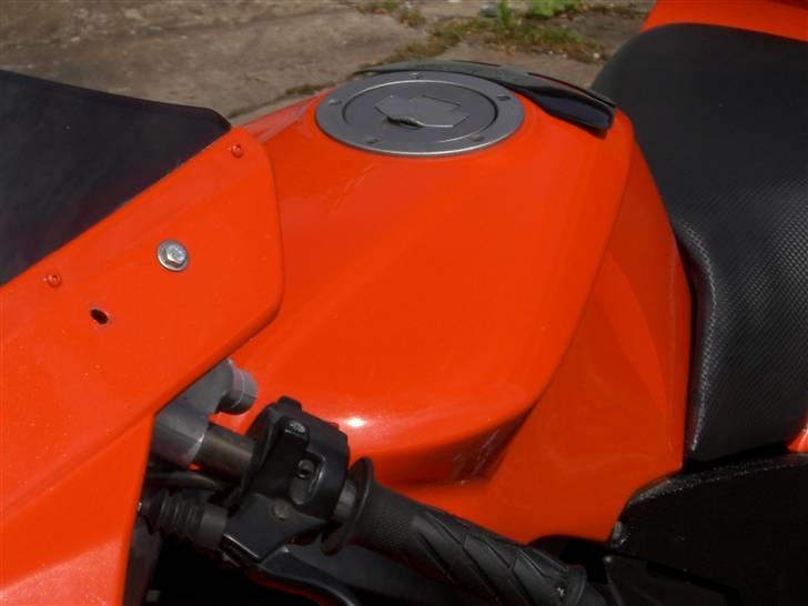 Rieju RS2 Matrix - Utrolig flot lak :) billede 6