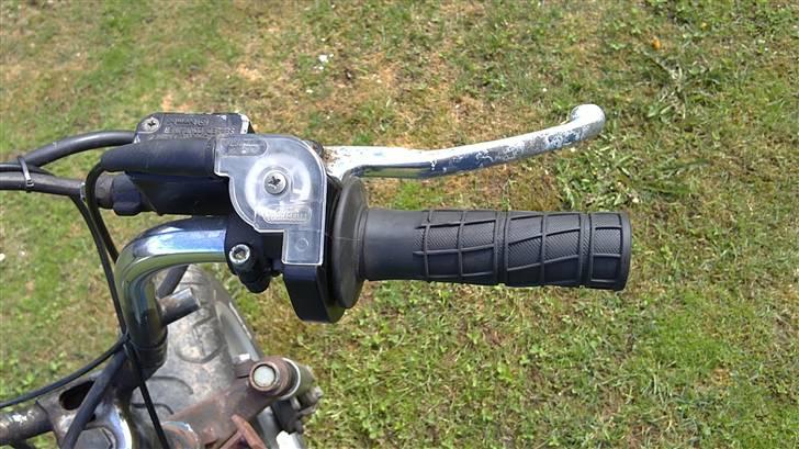 Yamaha fz neo's solgt billede 5