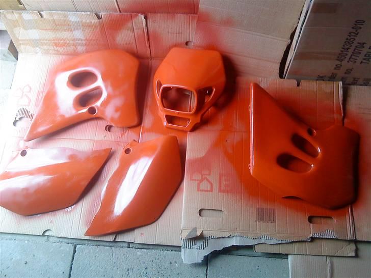 Suzuki RMX LC [Byttet] - igang med at blive malet :P billede 16