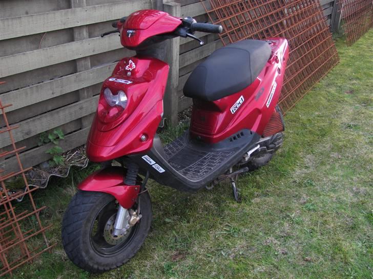 PGO hot 50 billede 12