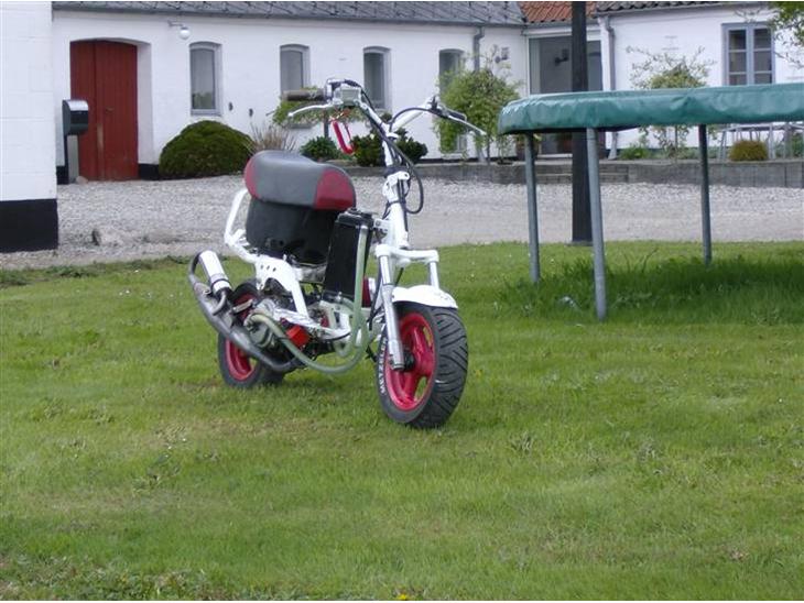 {{currentPhoto.altText}} billede {{currentPhoto.number}}