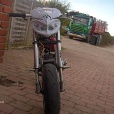 Suzuki Street/custom (smuttet)