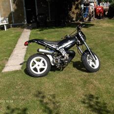 Suzuki street magic solgt