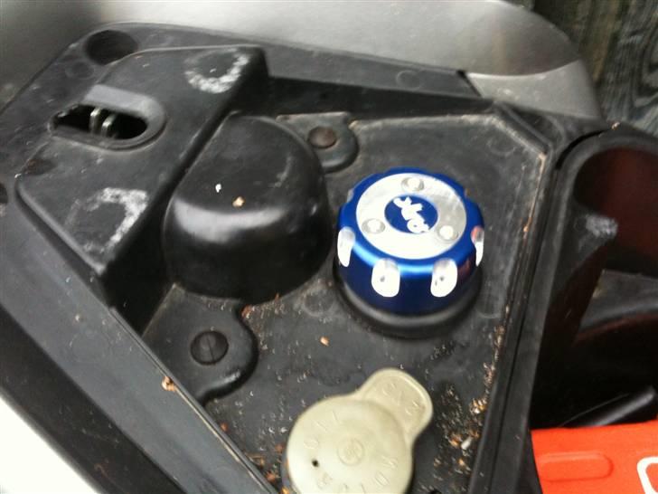 Yamaha jogR R-setup SOLGT - str8 tank dæksel billede 6