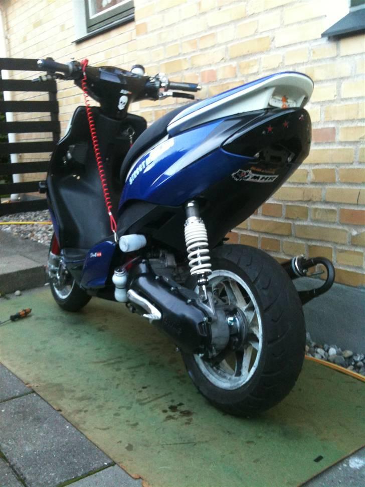 Yamaha Jog RR TS (SOLGT) billede 8