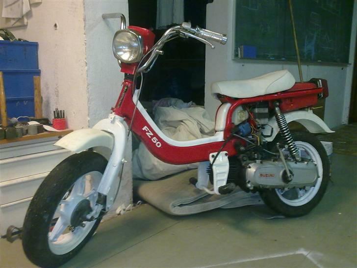 Suzuki fz50 solgt i dele  billede 2