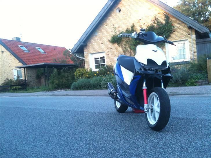 Yamaha Jog RR TS (SOLGT) billede 10