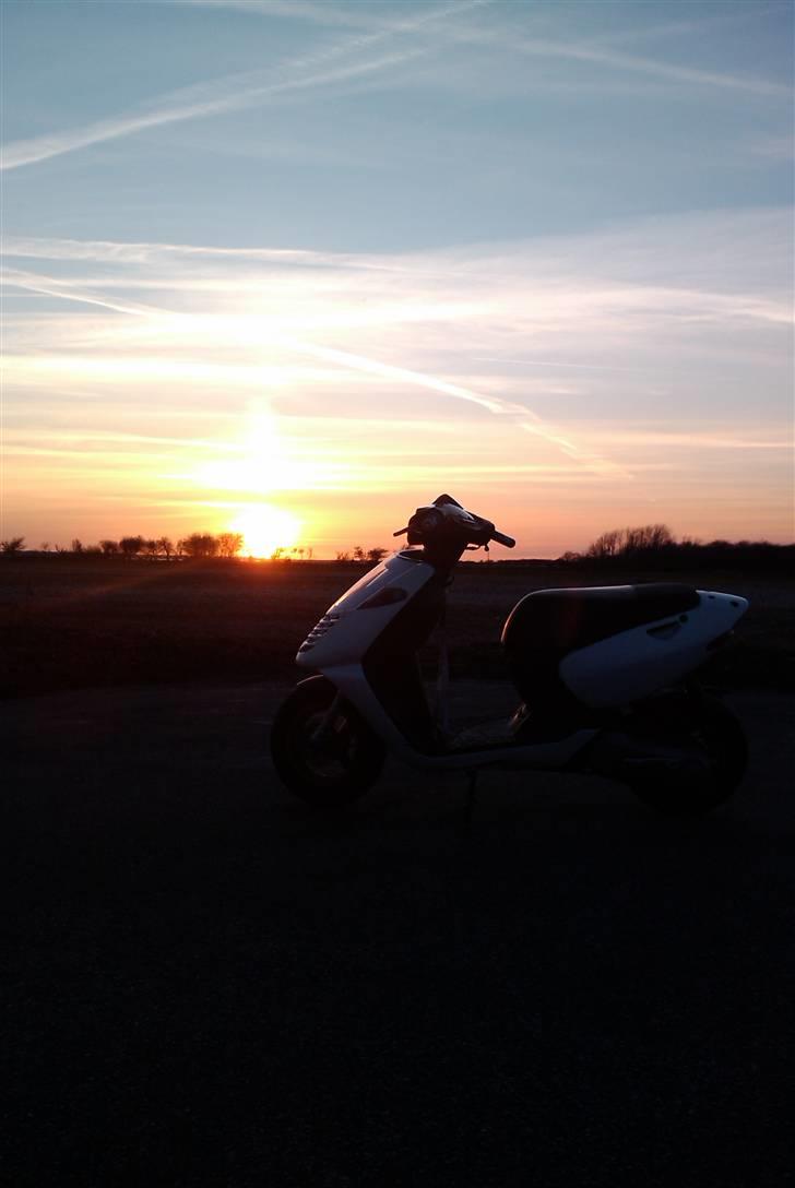 Aprilia Sonic SOLGT FOR 6500kr! - hold kæft en mester fotograf! :) billede 8