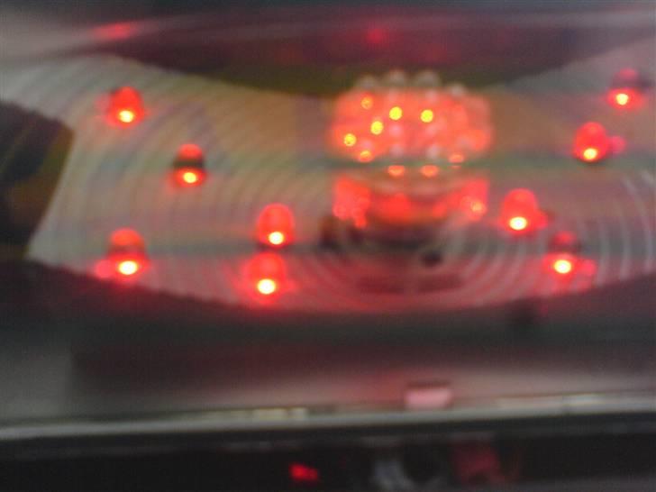 PGO hot 50. (før) - 10 extra dioder :) Ser rigtigt flot ud når det er mørkt billede 17