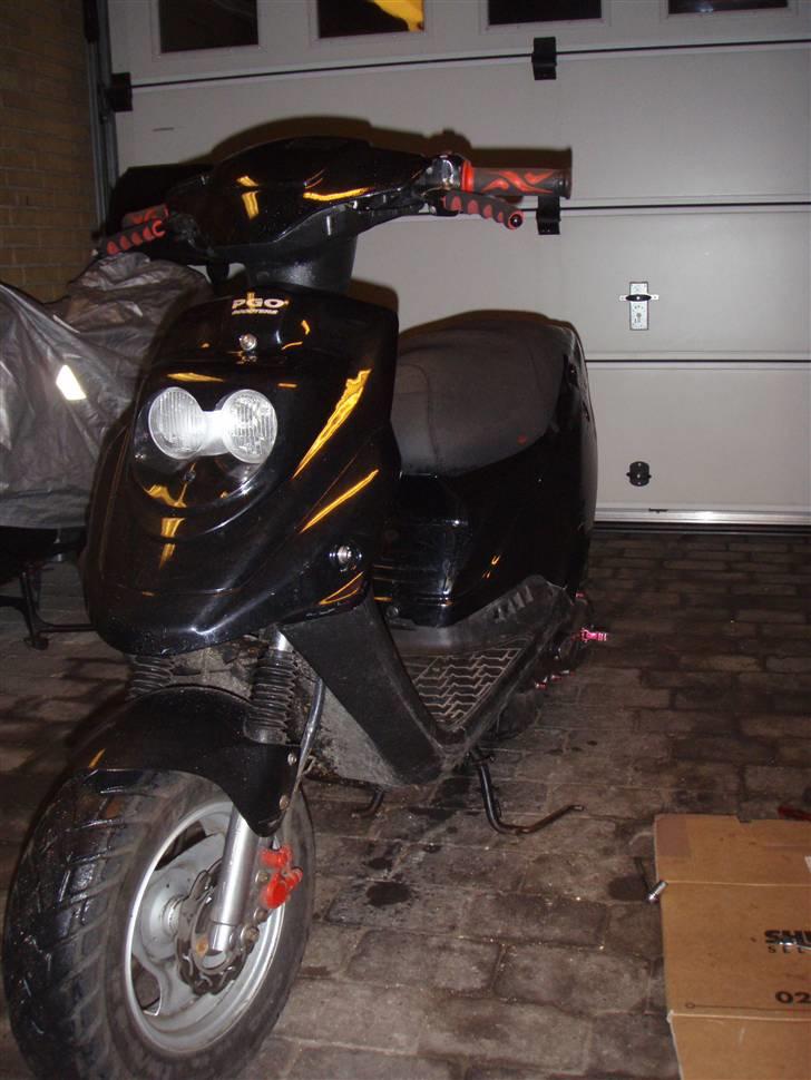 PGO Hot 50  TOTALT SKADET :( billede 1